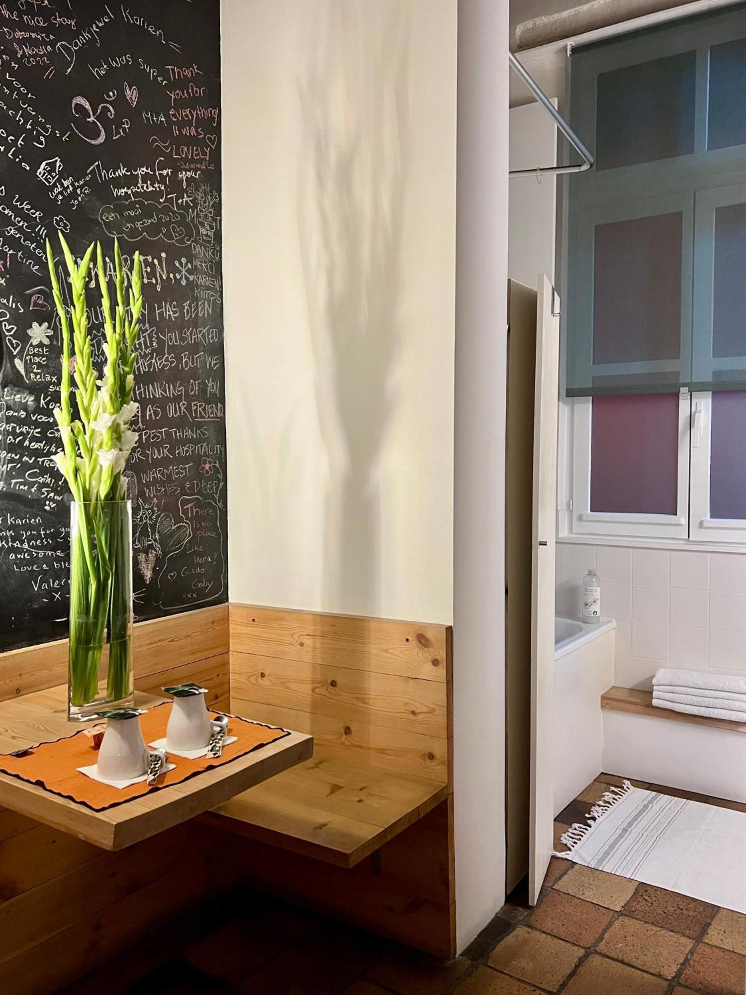 Heaven At 11, Your Deluxe Studio With Personal Bathroom, Kitchenette & Terrace Γάνδη Εξωτερικό φωτογραφία